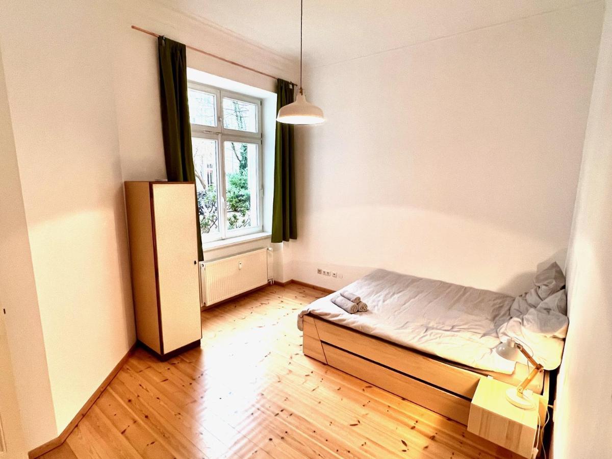 Gemuetliche 2-Zimmer-Wohnung Zentral Friedrichshain Berlijn Buitenkant foto