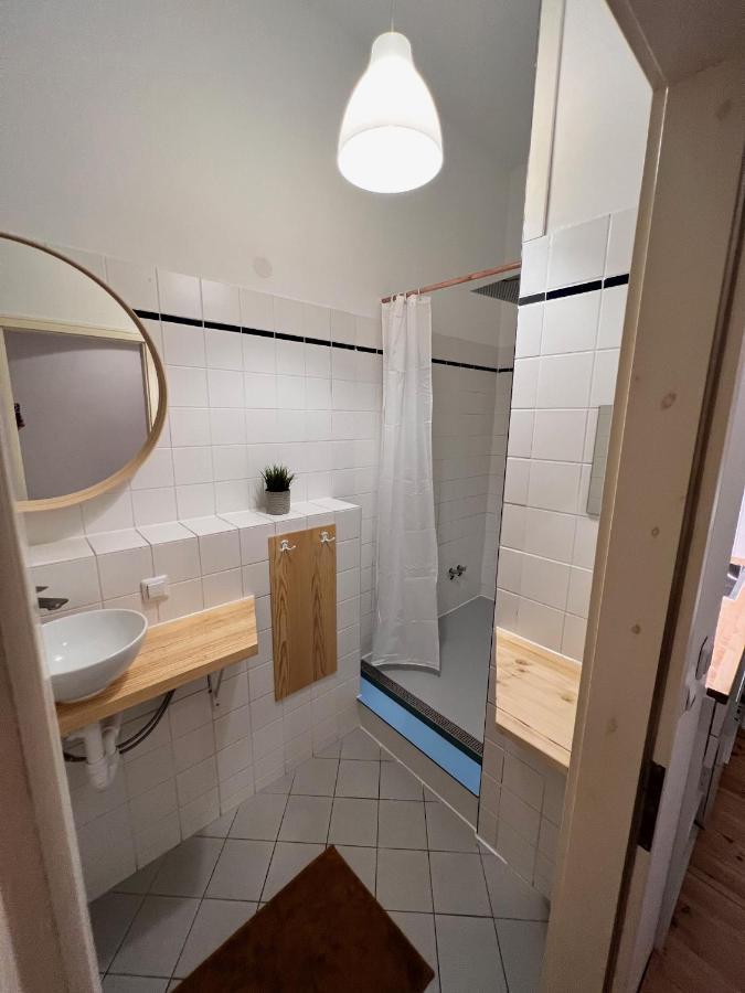 Gemuetliche 2-Zimmer-Wohnung Zentral Friedrichshain Berlijn Buitenkant foto