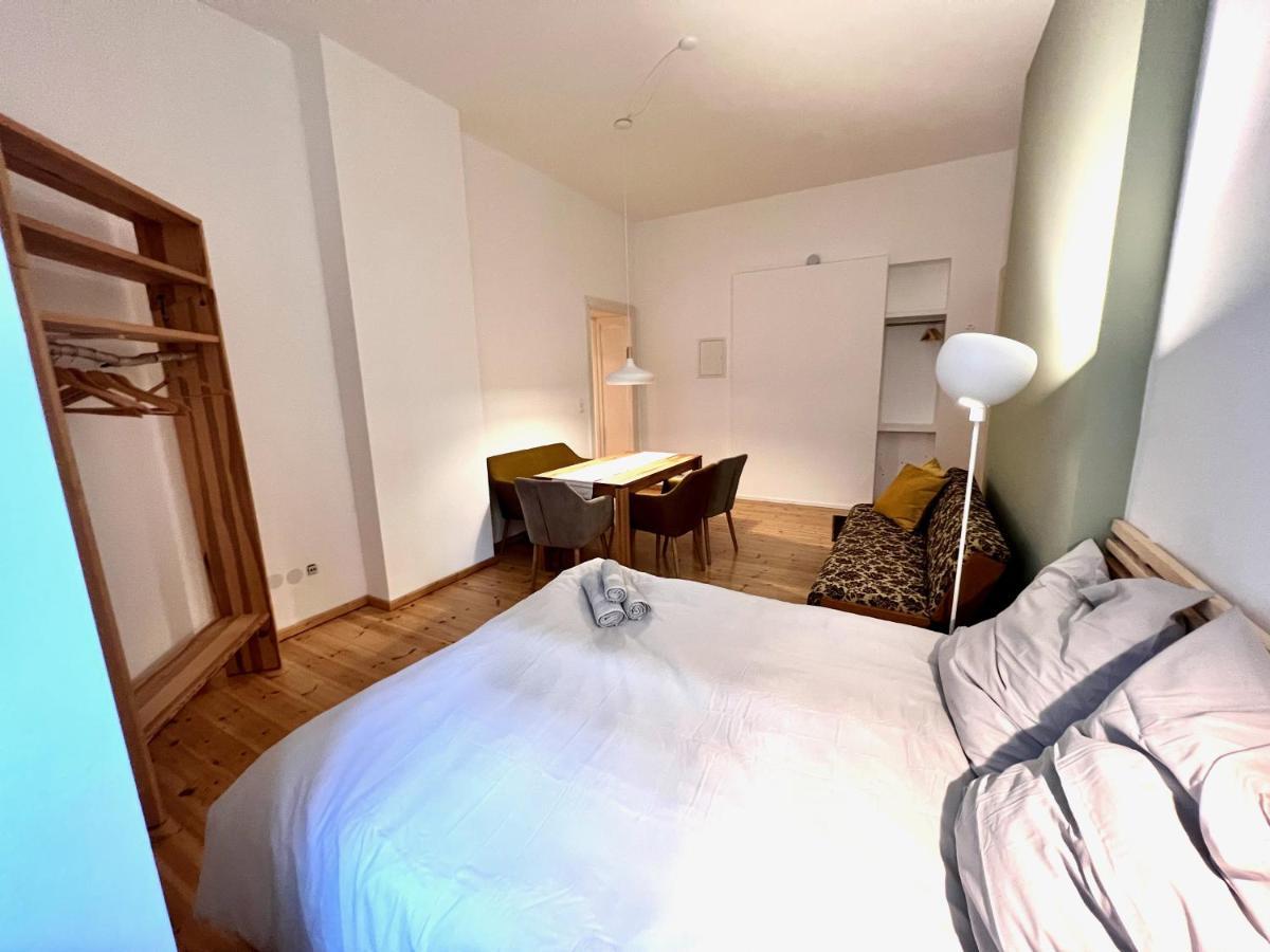 Gemuetliche 2-Zimmer-Wohnung Zentral Friedrichshain Berlijn Buitenkant foto