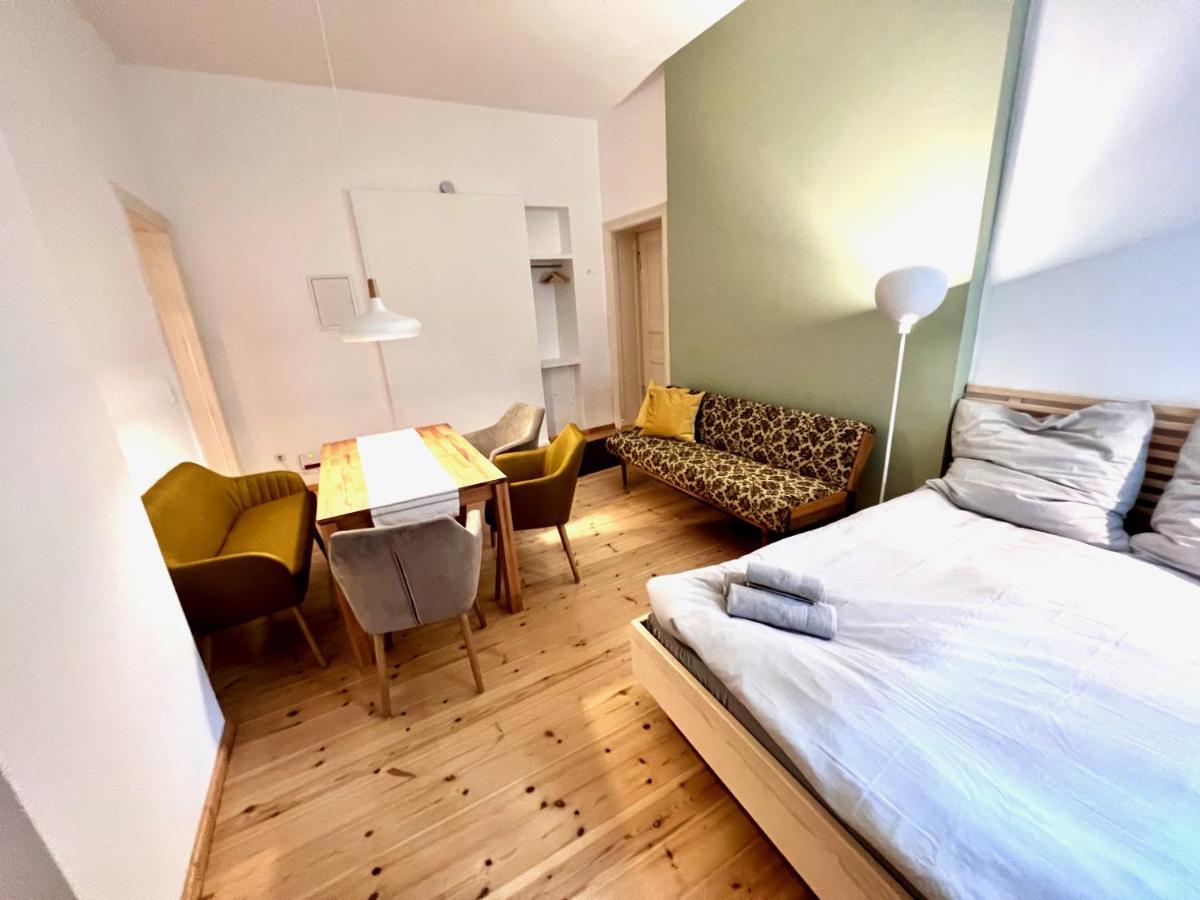 Gemuetliche 2-Zimmer-Wohnung Zentral Friedrichshain Berlijn Buitenkant foto
