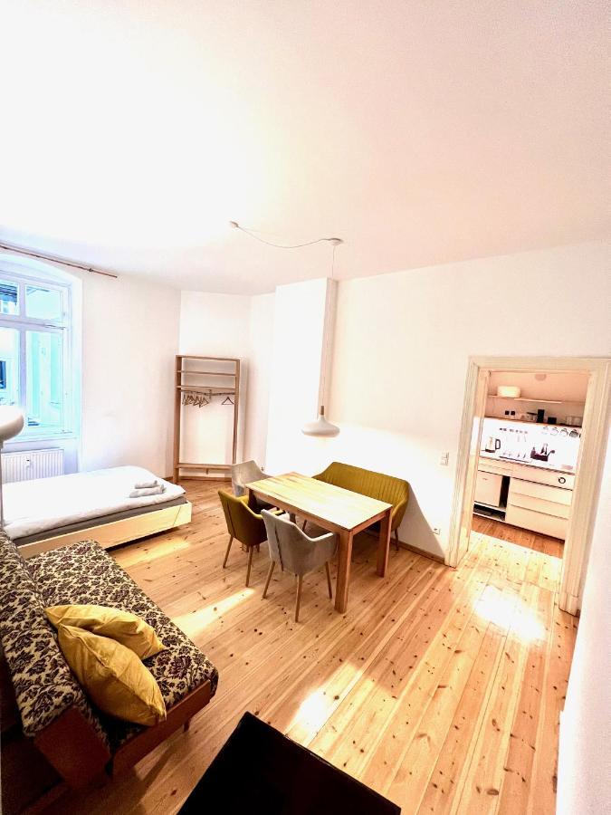 Gemuetliche 2-Zimmer-Wohnung Zentral Friedrichshain Berlijn Buitenkant foto